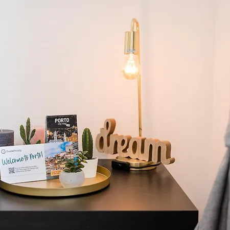 Guestready - Japandi-chic In Lägenhet