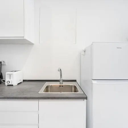 Guestready - Japandi-chic In Lägenhet